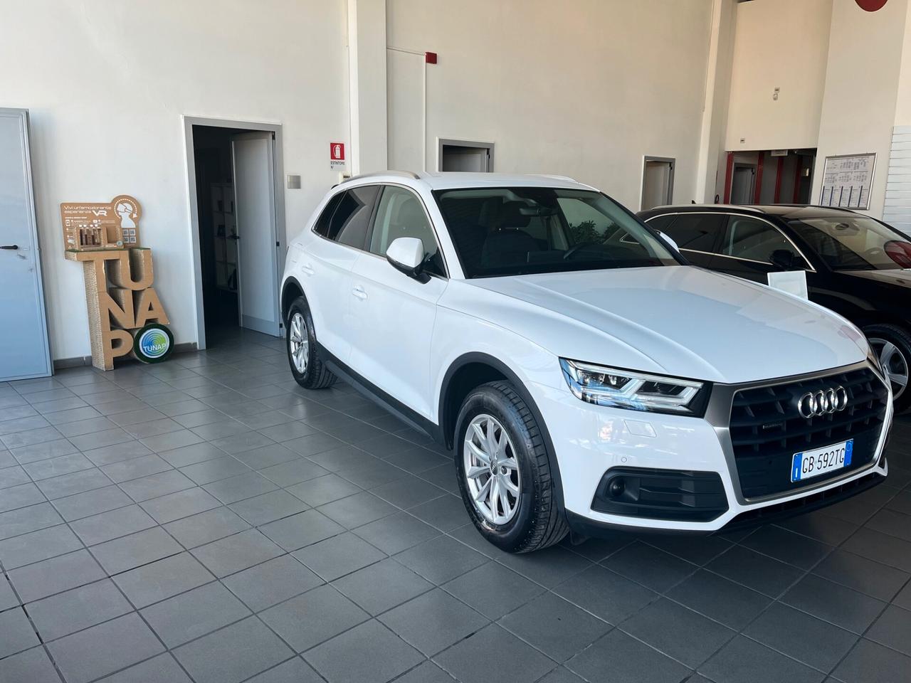 Audi Q5 35 TDI quattro S tronic Business Sport