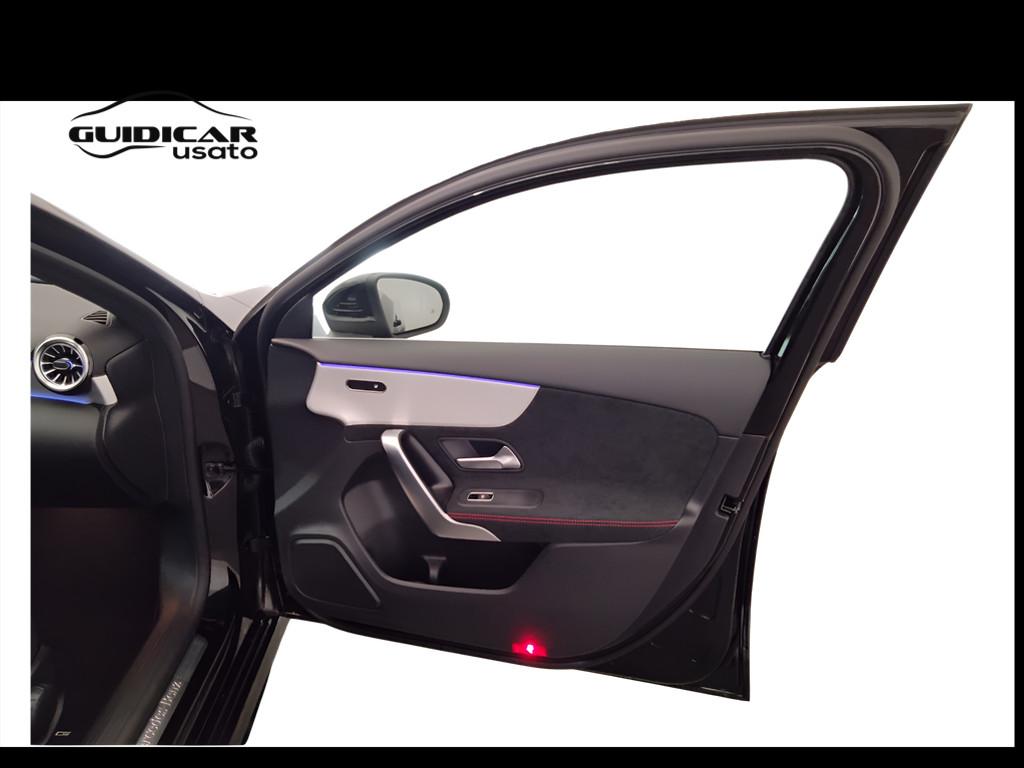 Mercedes-Benz Classe A - W177 2023 - A 180 d AMG Line Advanced Plus auto