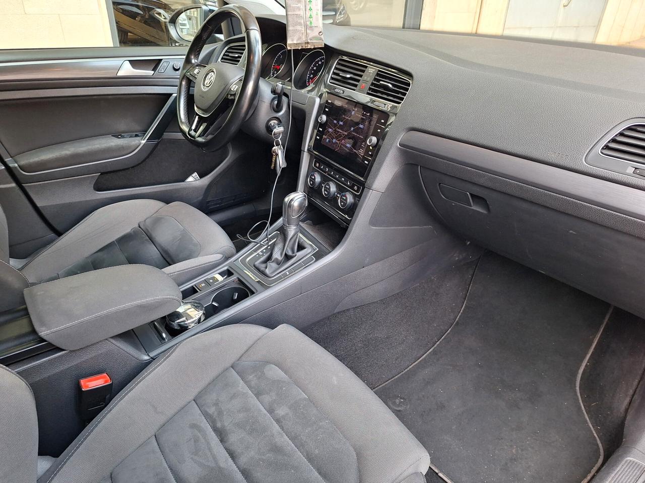 Volkswagen Golf Variant 2.0 TDI DSG Executive BlueMotion Tech.