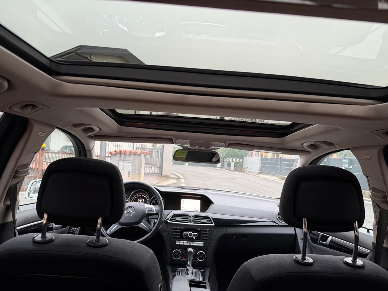 Mercedes-benz C 220 CDI BlueEFFICIENCY Avantgarde