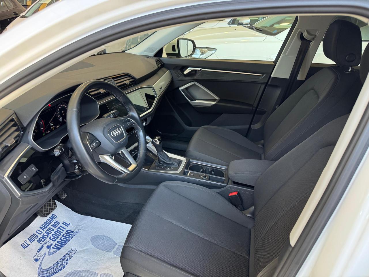 Audi Q3 35 2.0 tdi Business s-tronic