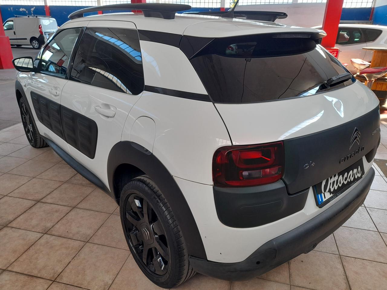 Citroen C4 Cactus PureTech 82 Shine