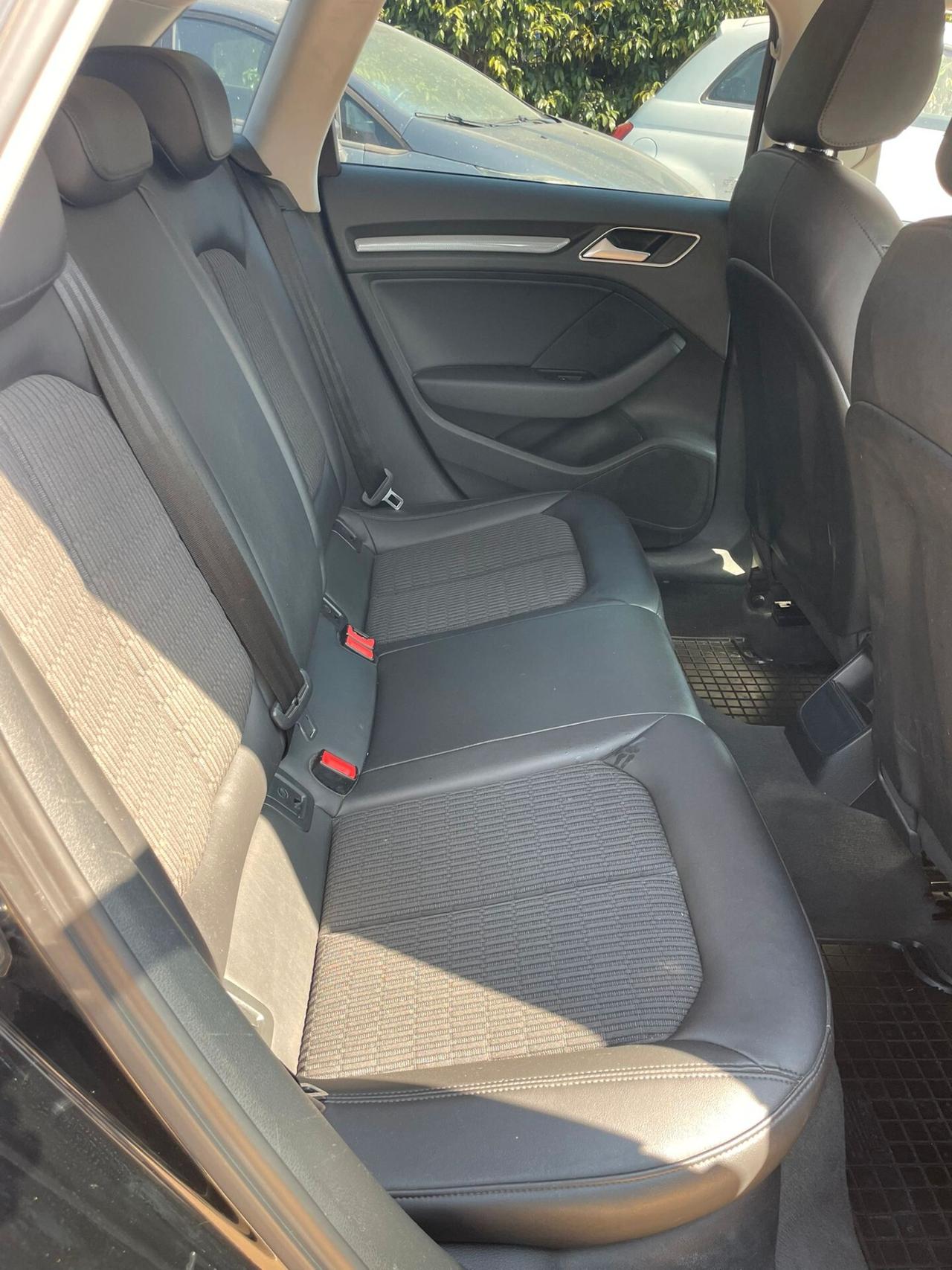 Audi A3 SPB 1.6 TDI clean diesel Attraction