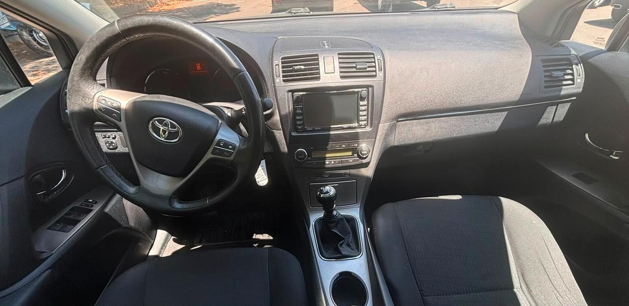 Toyota Avensis 2.0 D-4D Wagon Executive