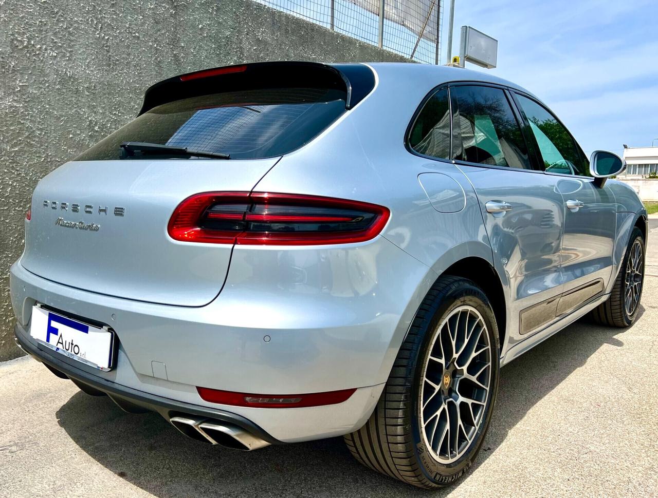 Porsche Macan Turbo 3.6 400cv