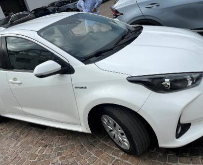Toyota Yaris 1.5h Business