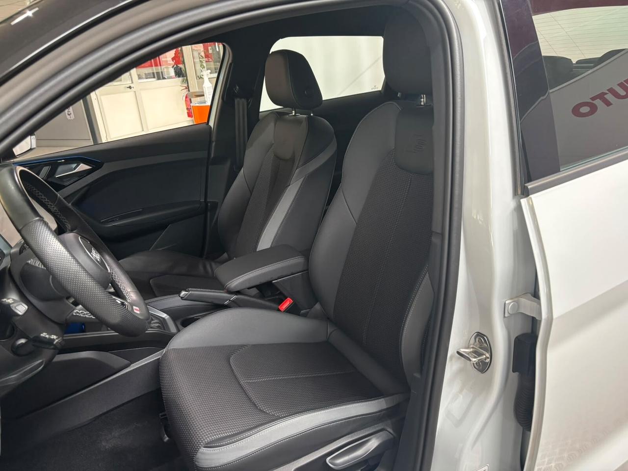 Audi A1 allstreet 35 TFSI S tronic Identity Contrast