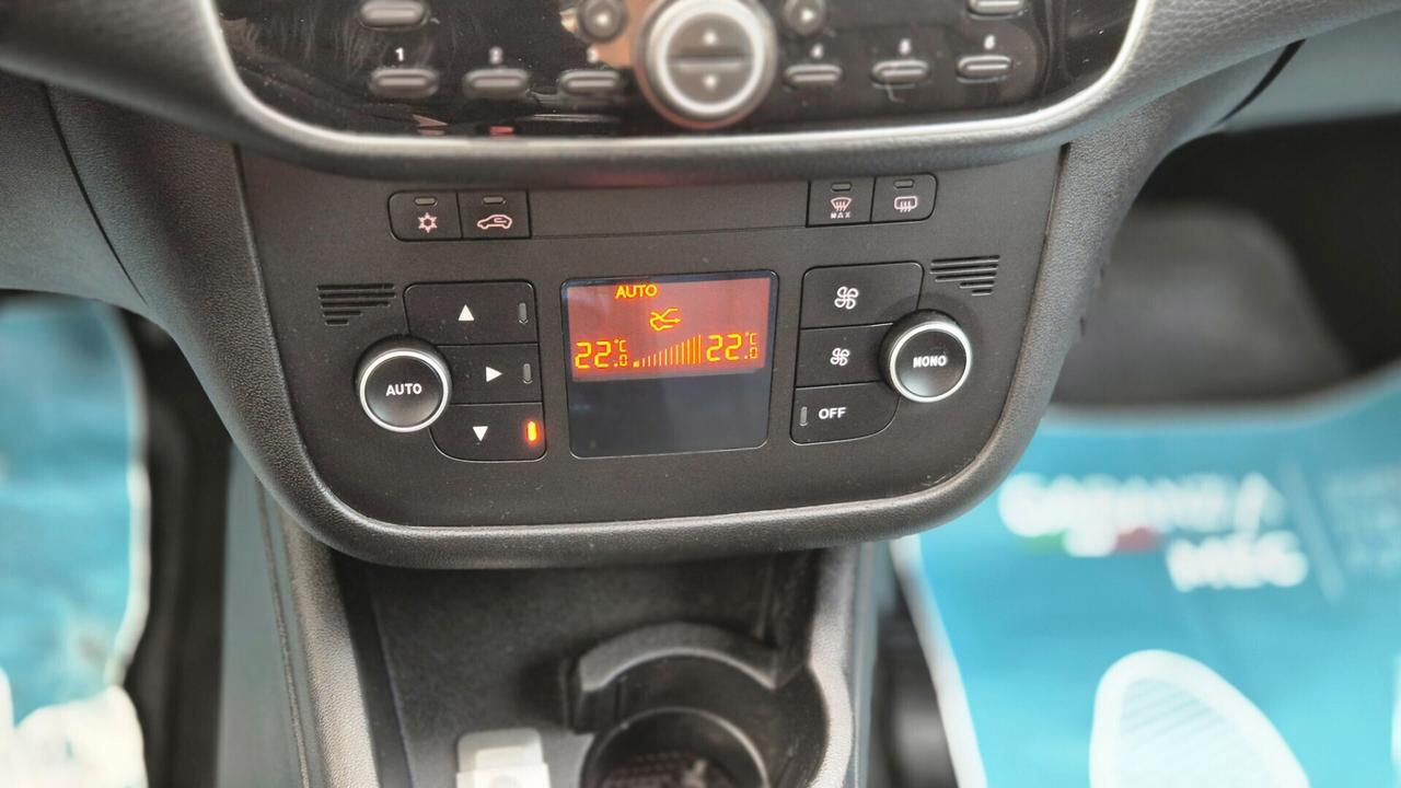 Fiat Punto Evo 1.4 5 porte B/GPL VALIDO FINO 2029 /OK NEOPATENTATI