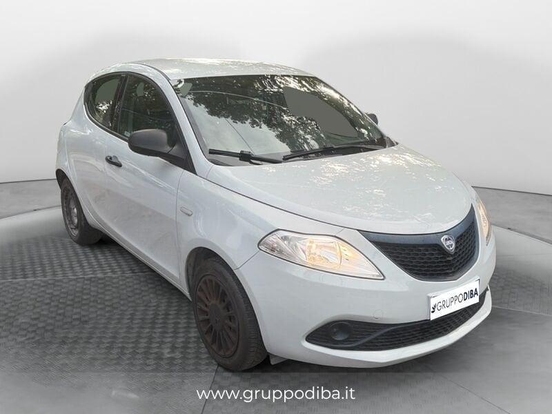Lancia Ypsilon III 2015 Benzina 1.2 Silver 69cv