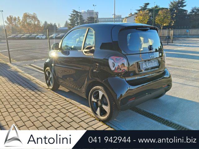 SMART ForTwo EQ Passion "SOLO 4.943 KM"