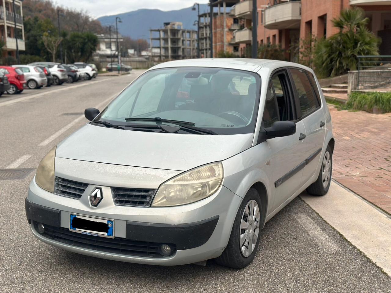 Renault Scenic Scénic 1.9 dCi Confort Dynamique