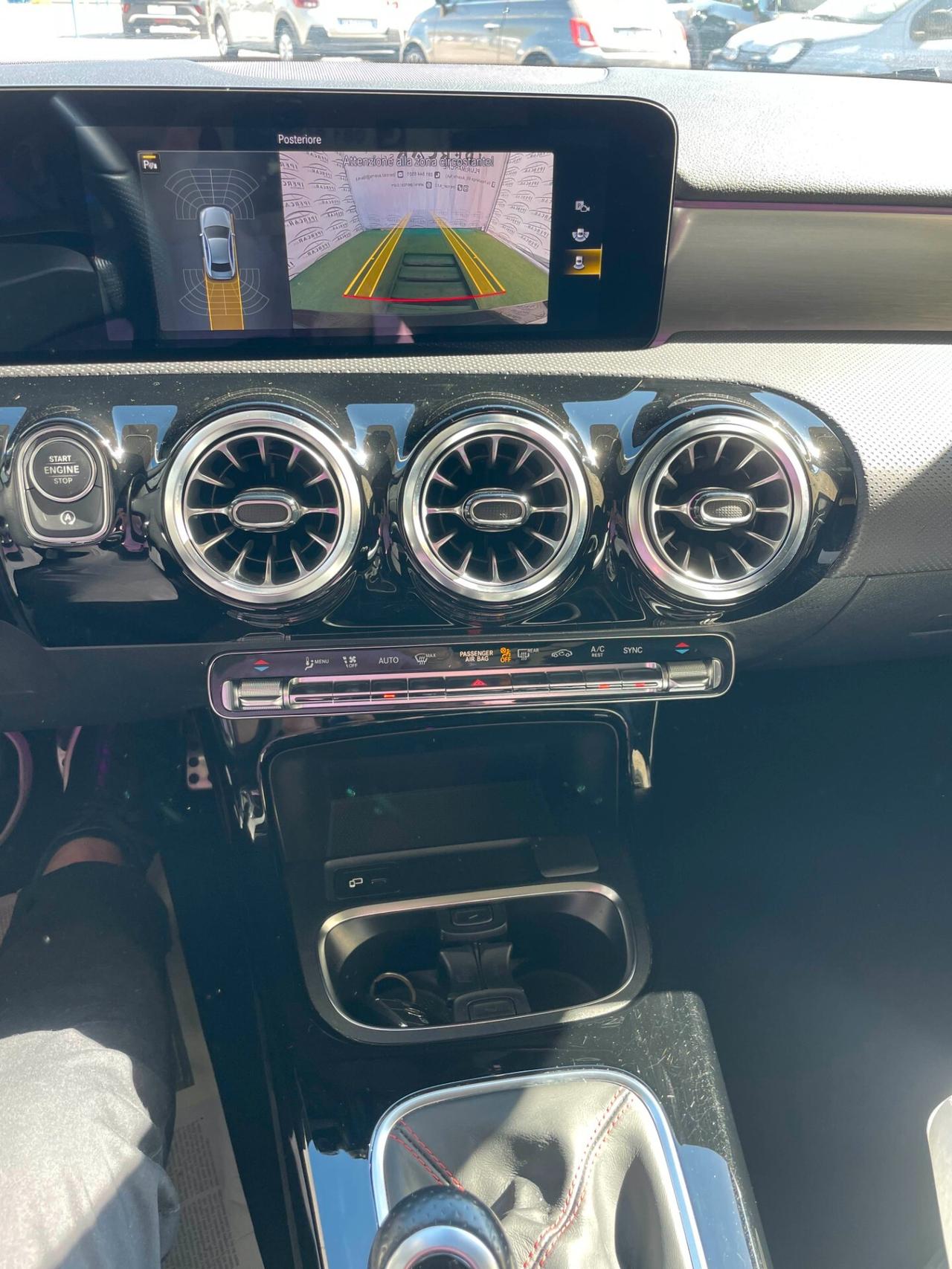 Mercedes-benz A 180 d Premium AMG Mod Sedan