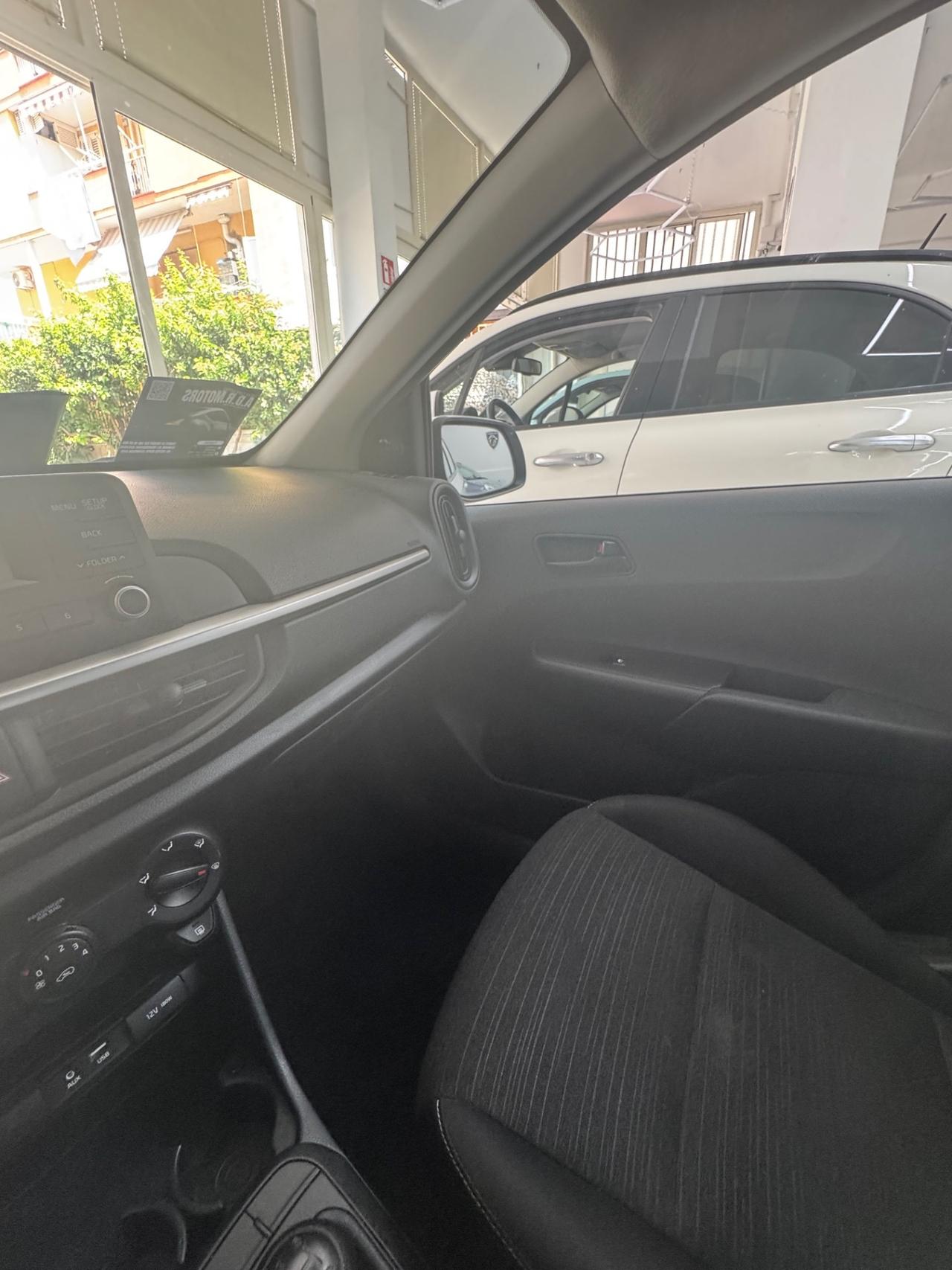Kia Picanto 1.0 12V 5 porte Cool