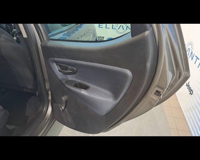 LANCIA Ypsilon 1.0 hybrid Gold Plus