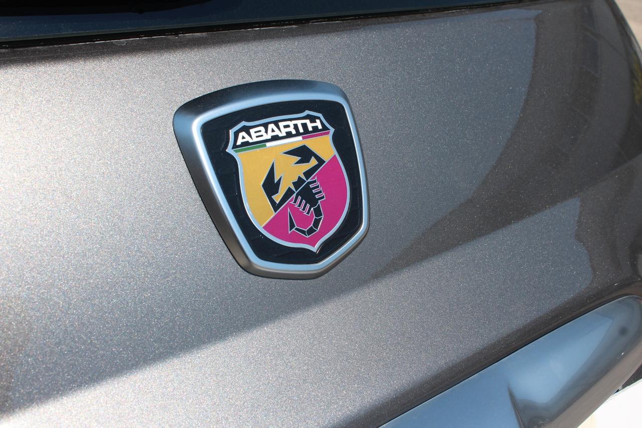 Abarth 595 Competizione 1.4 TURBO T-JET 165 CV