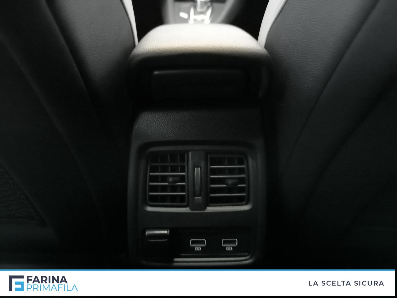 RENAULT Captur II 2019 - Captur 1.6 plug-in hybrid Intens E-Tech 160cv auto