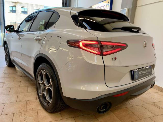Alfa Romeo Stelvio Stelvio 2023 2.0 T Sprint Q4 280cv auto - 25.790km