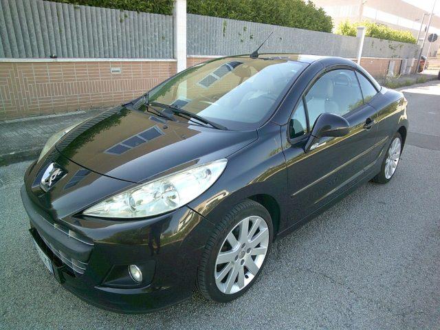PEUGEOT 207 1.6 8V HDi 112CV CC Féline