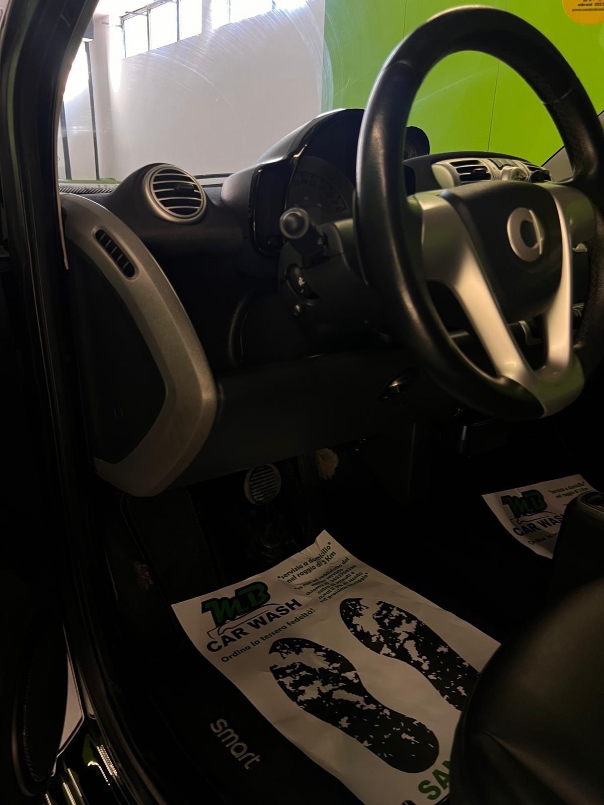Smart ForTwo 1000 52 kW MHD coupé pure