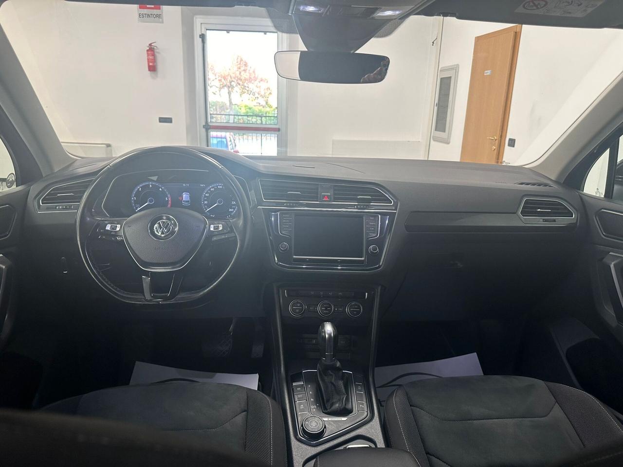 Volkswagen Tiguan 2.0 TDI SCR DSG 4MOTION Business BMT