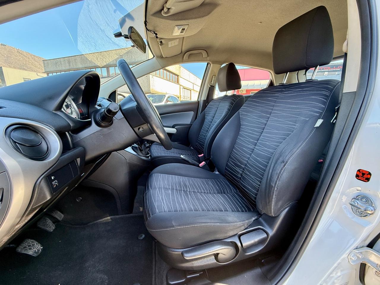 Mazda 2 1.4 TD 68CV 5p. Fun Generation'09 OK NEOPATENTATI