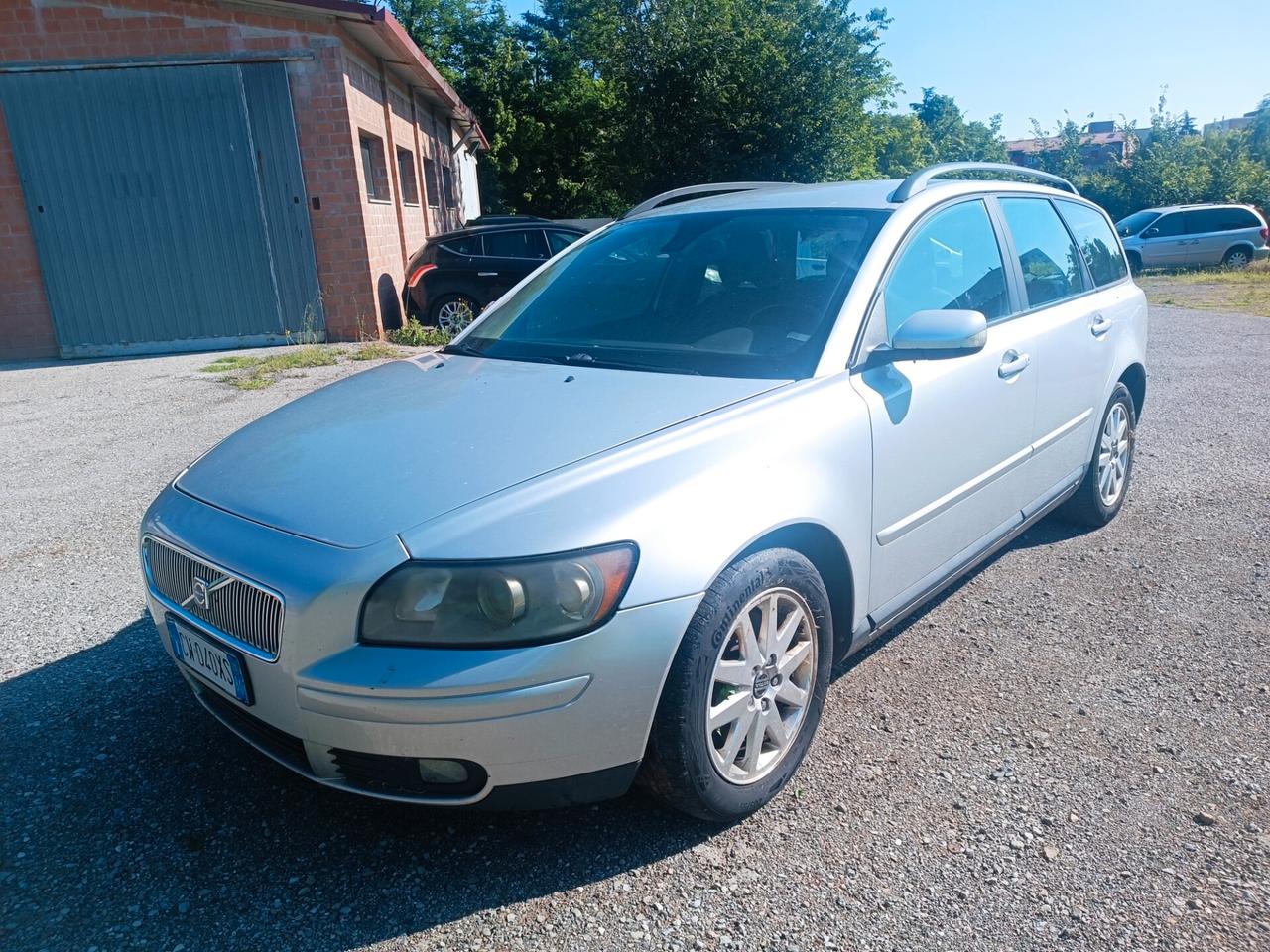 Volvo V50 2.0 D cat Momentum leggi bene