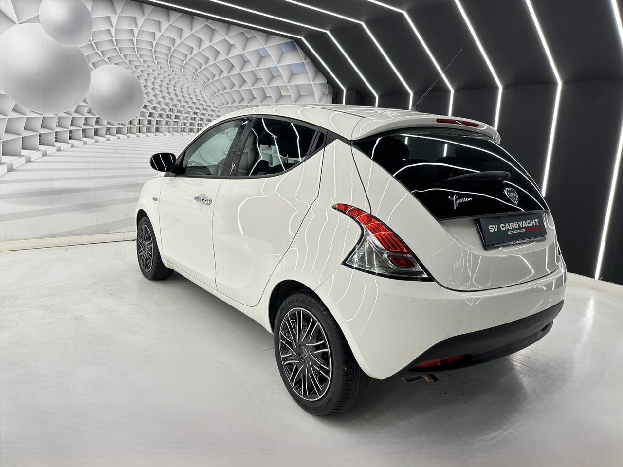 Lancia Ypsilon 1.2 69CV GPL-NEOPATENTANTI-KM CERTIFICATI-PERMUTE