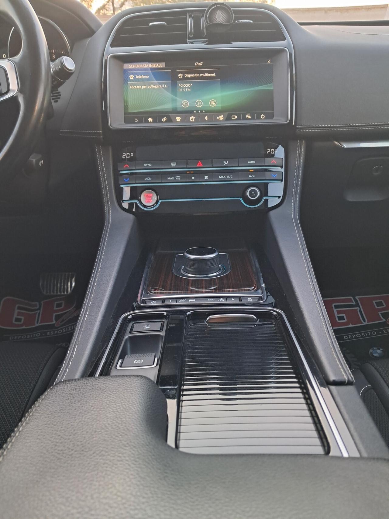 Jaguar F-Pace 2.0 D 180 CV R-Sport *TETTO-PELLE-LED*