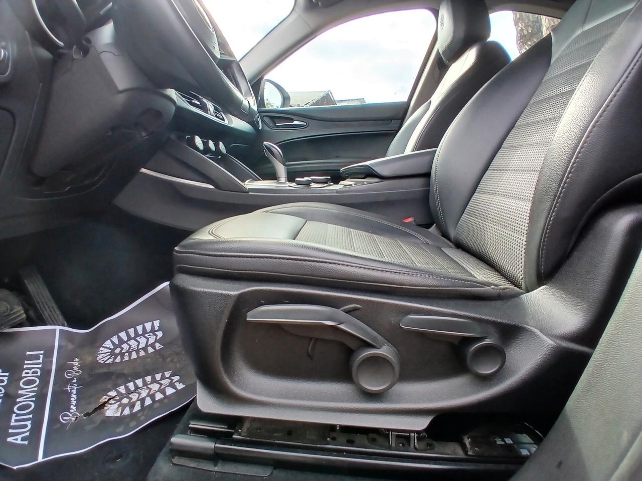 Alfa Romeo Stelvio 2.2 Turbodiesel 210 CV AT8 Q4