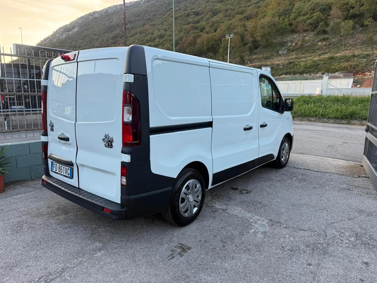Renault trafic 1600 T27