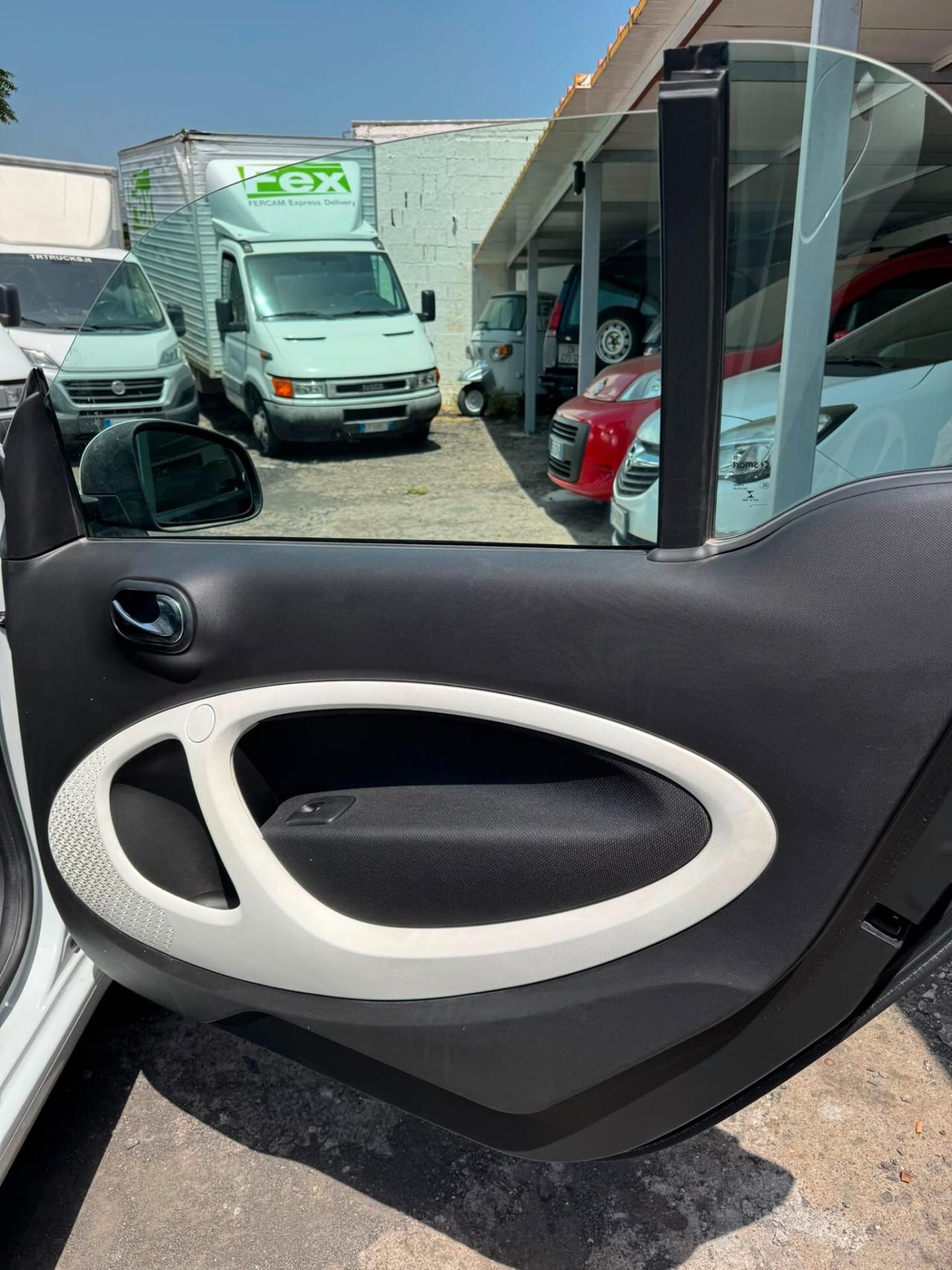 Smart ForTwo 1000 52 kW MHD coupé passion