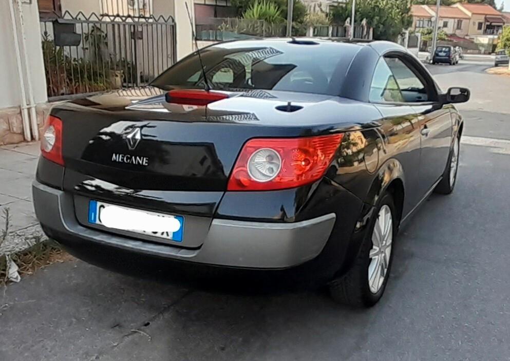 Renault Megane Mégane C-C 1.9 dCi/130CV Luxe