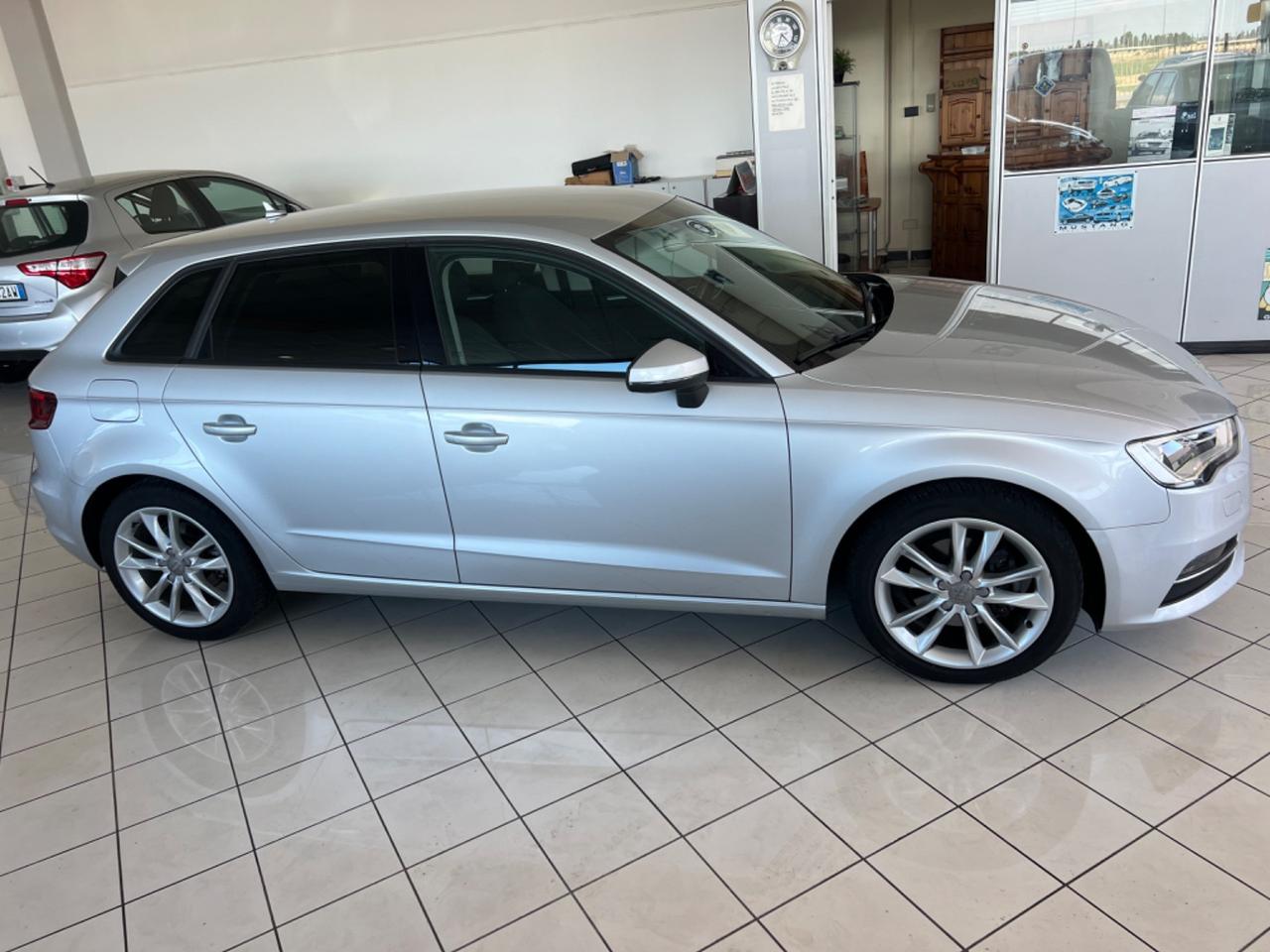 Audi A3 1.4 TFSI COD ultra Attraction