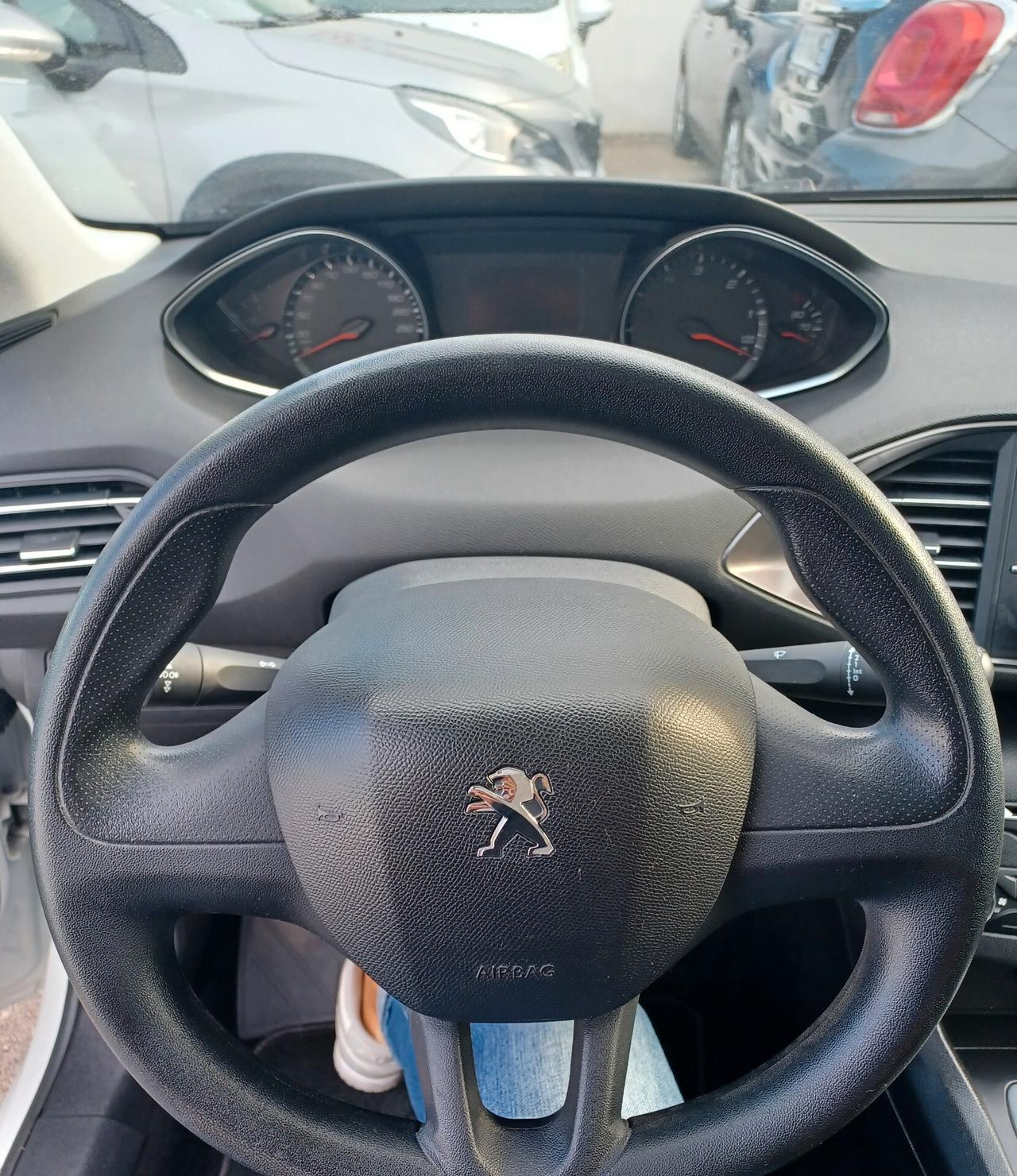Peugeot 308 1.6 HDI 100 CV SW Active