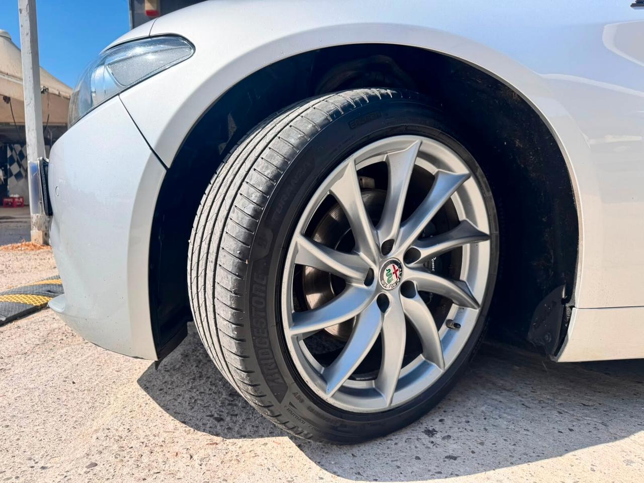 Alfa Romeo Giulia 2.2 Turbodiesel 190 CV AT8 Sprint
