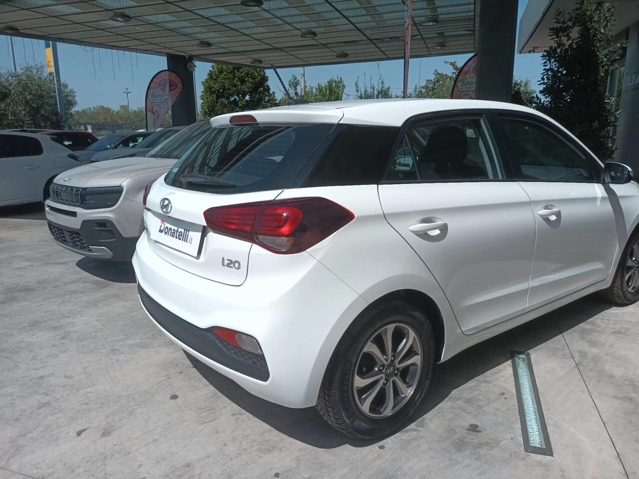 Hyundai i20 GPL 1.2 Connect Line MPI 75 CV