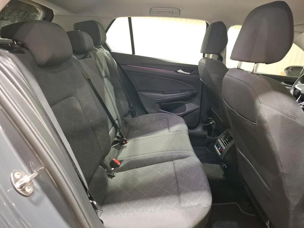 VOLKSWAGEN GOLF 8 2.0 TDI 115CV DSG SCR LIFE BUSINESS ( FARI LED - DIGITAL COCKPIT - AMBIENT LIGHTS - ADAPTIVE CRUISE - CLIMA TRIZONA - NAVI - APP CONNECT - PARK PILOT - TELECAMERA POST. )