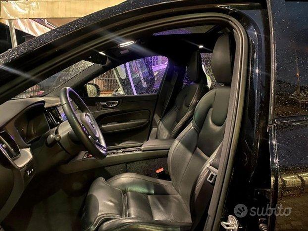 Volvo xc 60 T6 PLUG-IN AWD AUTO RECHARGE R-DESIGN