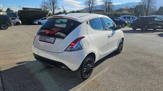 LANCIA Ypsilon 1.0 FireFly 5 porte S&S Hybrid Silver