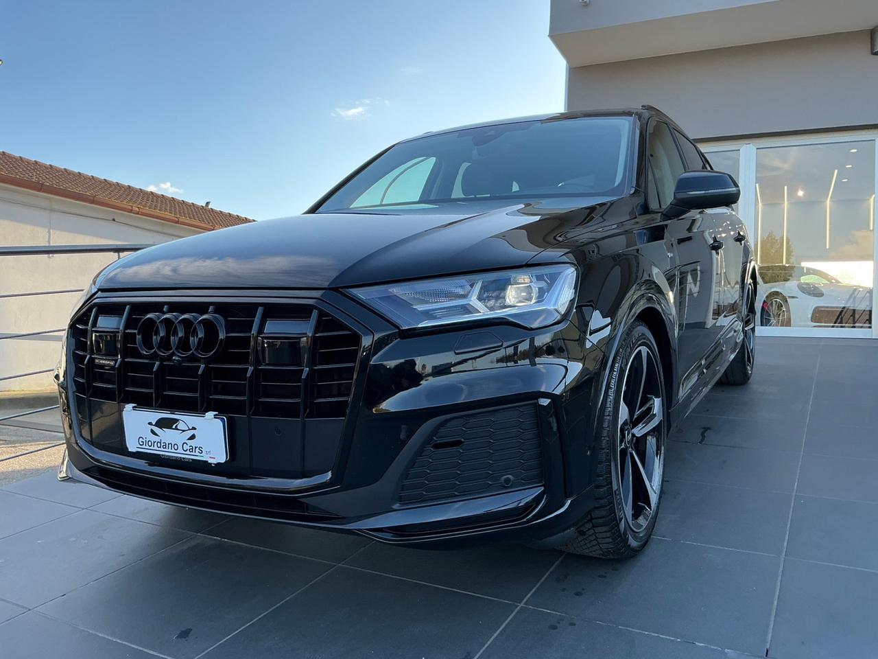 Audi Q7 45 TDI quattro tiptronic s Line 7 posti 231cv no sovrabollo