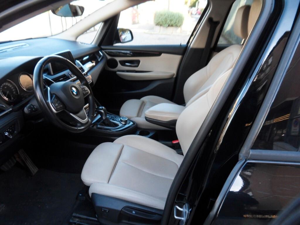Bmw 2er Active Tourer 225xe iPerformance Business aut.