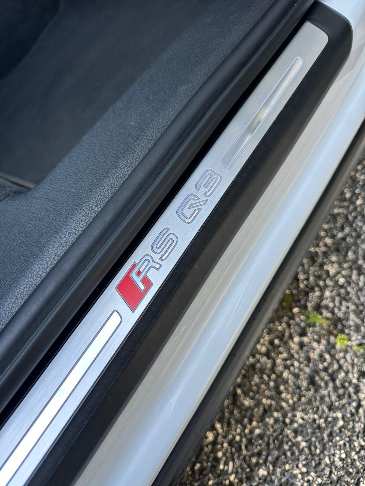 Audi RSQ3 SPB quattro