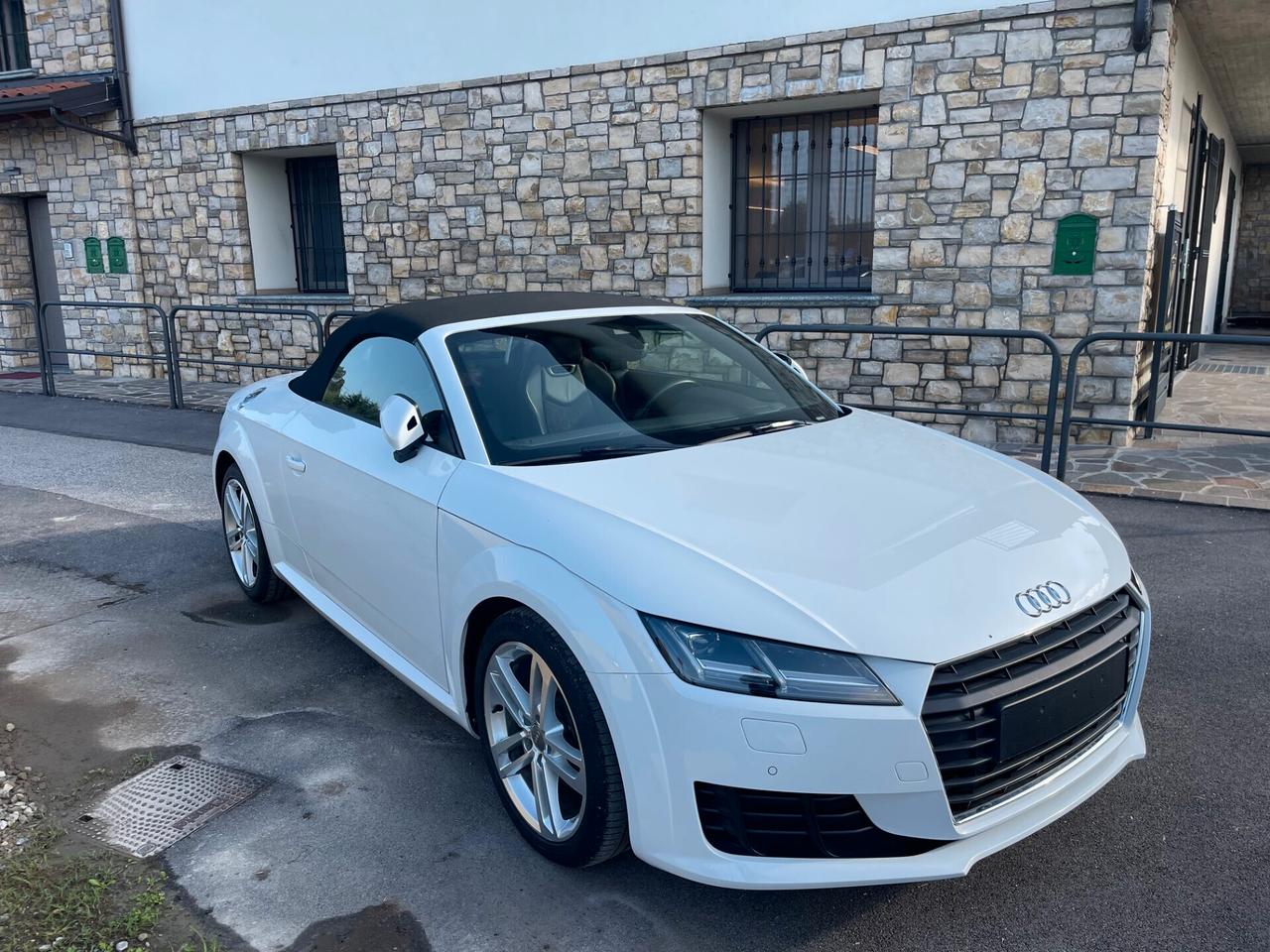 Audi TT Roadster 1.8 TFSI S tronic