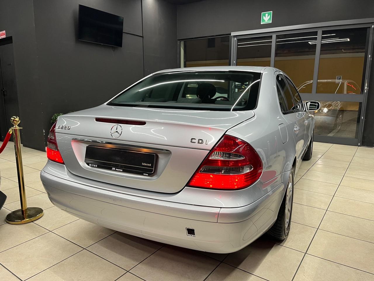 Mercedes-benz E 220 CDI cat Classic Automatico