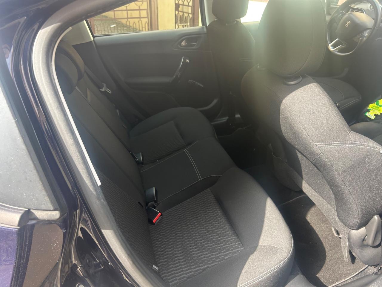 Peugeot 208 BlueHDi 75 5 porte Allure