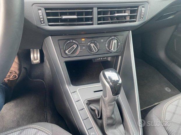 VOLKSWAGEN Taigo 1.0 TSI 110 CV DSG R-Line