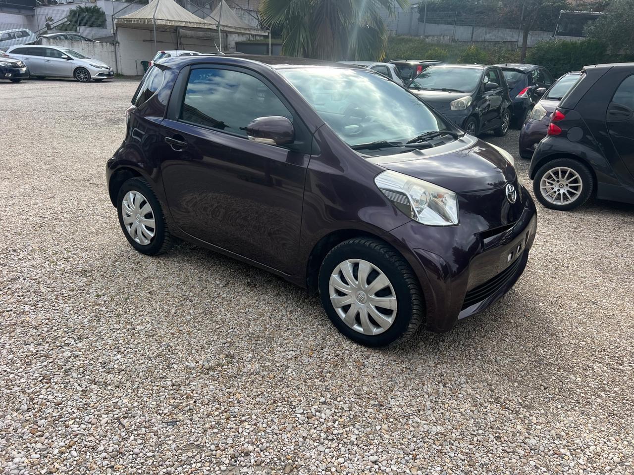 Toyota iQ 1.0