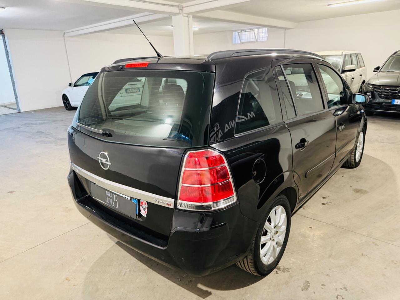 Opel ZAFIRA 1.9 CDTI 150CV 4 porte Cosmo*