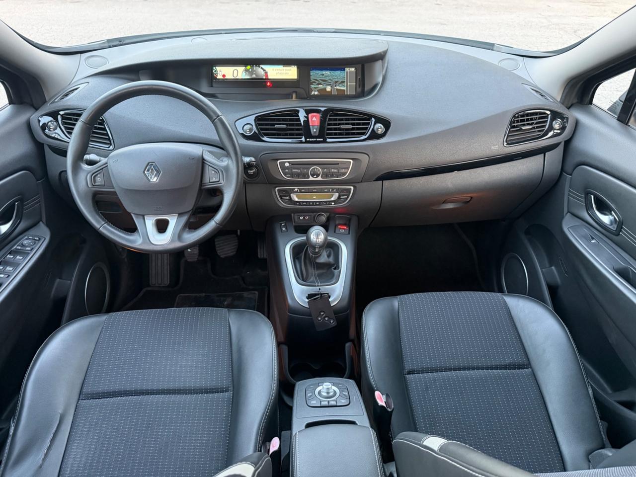 Renault Scenic 1.5 dCi 110 cv 2011 Navig retroc