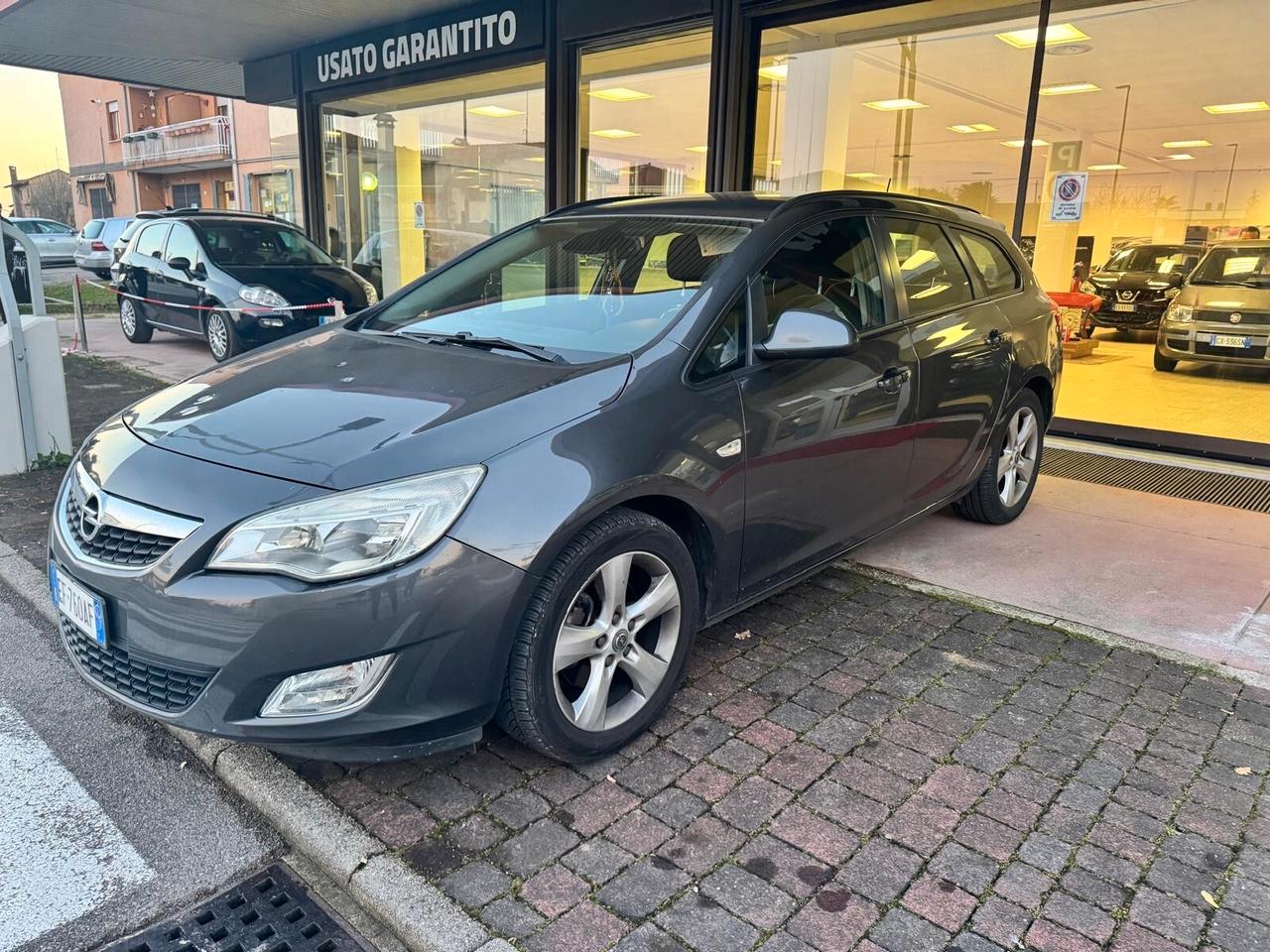 Opel Astra 1.7 CDTI 110CV Sports Tourer Cosmo